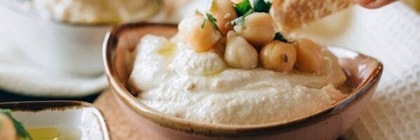 Hummus mit Macadamia-Nüssen